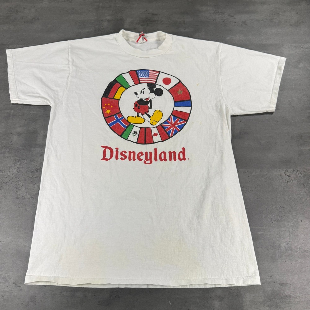 Vintage Disney Designs Epcot T-Shirt Adult L Mickey Mouse International Flags